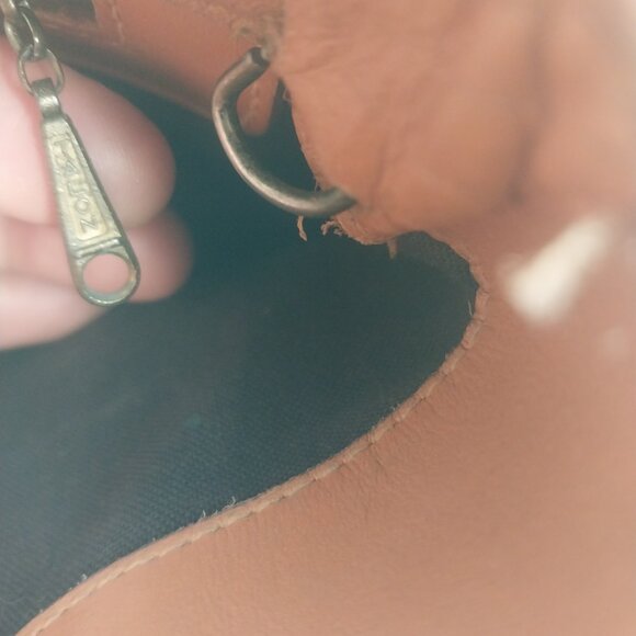 Louis Vuitton vintage bucket bag - Picture 6 of 13